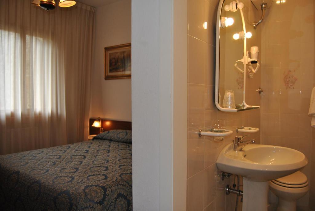 Hotel Archimede Reggello Room photo
